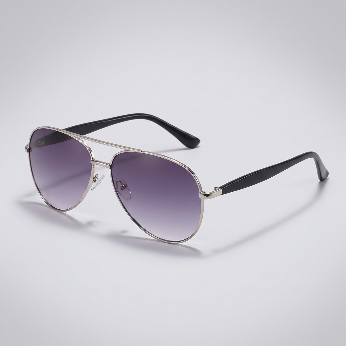 C7 bright nickel frame double gray - three-quarter angle