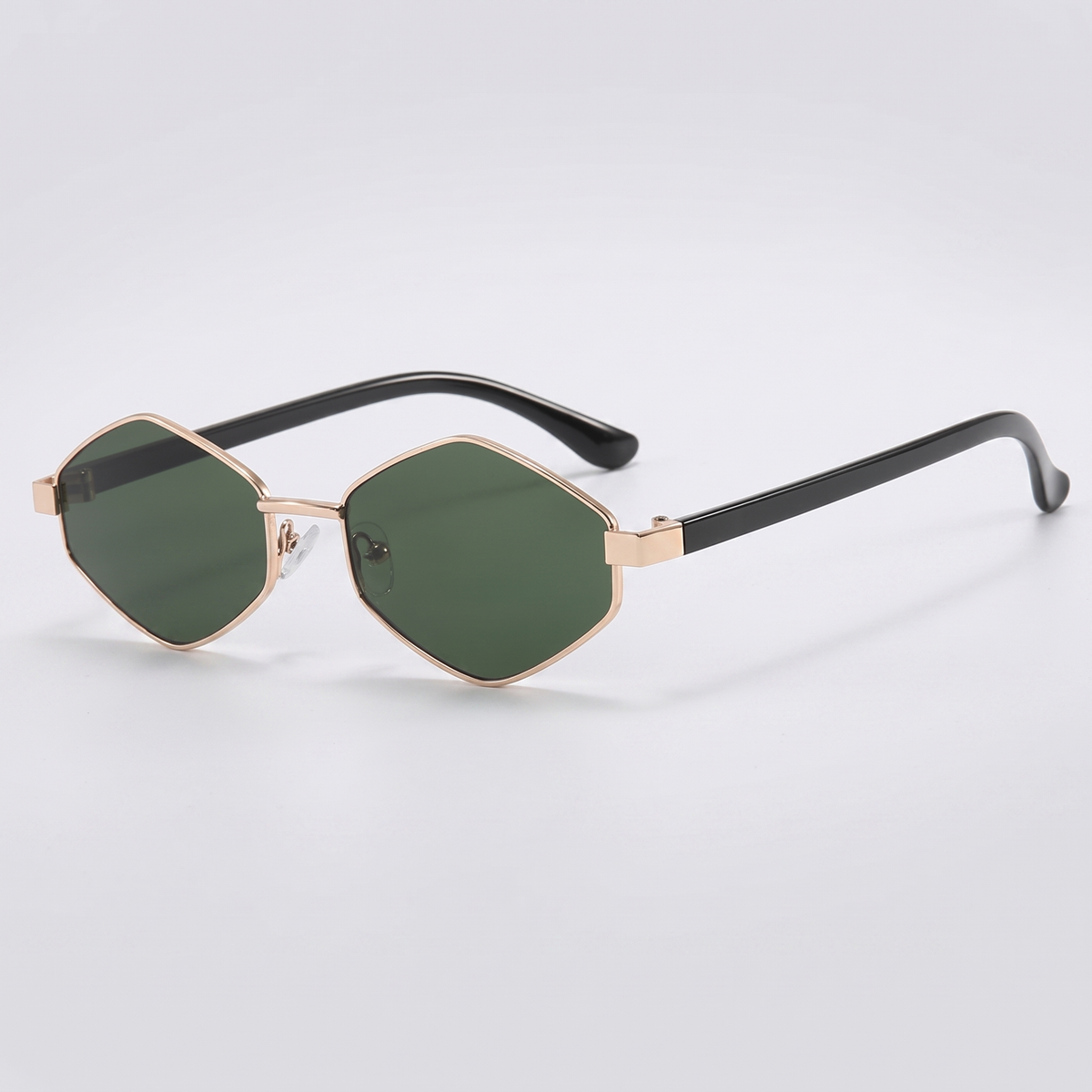 Gold frame dark green - three-quarter angle